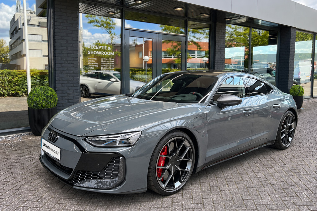 56513374